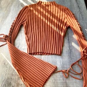 Brown long sleeve cropped sweater